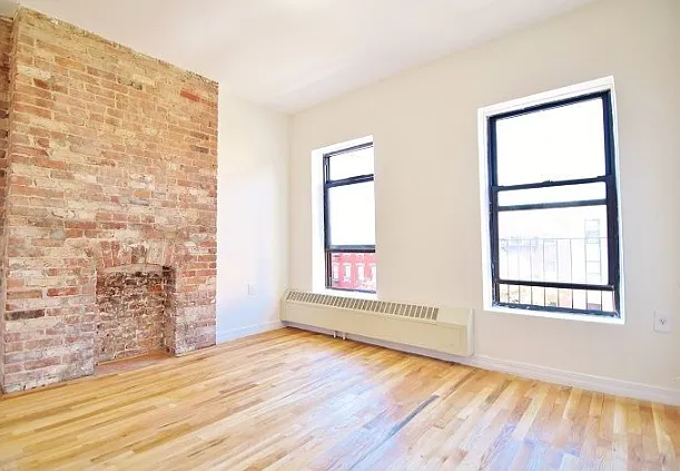 678 9th Ave #4B — Photo 2