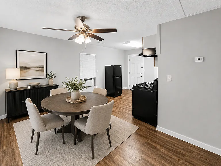 2714 Kavasar Dr — Photo 3