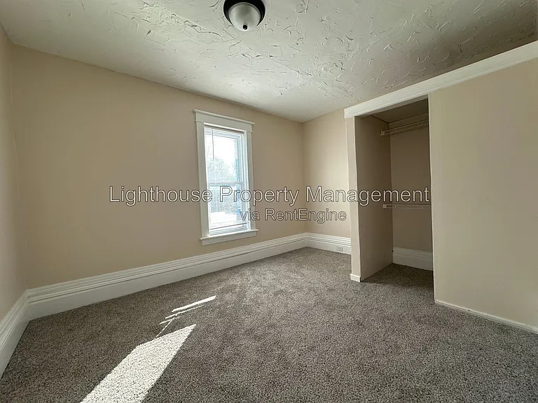 2550 Crozier Ave — Photo 10