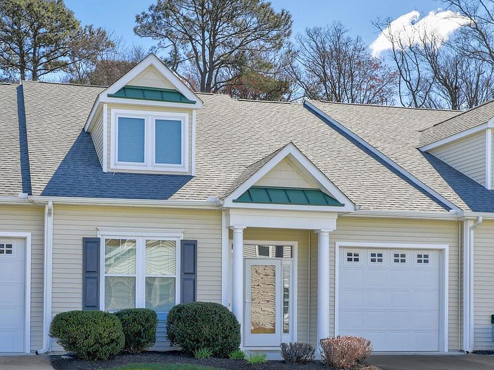 1st image of 37185 Garden Dr Unit 2