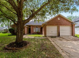 2902 Downing St, Pearland, TX 77581
