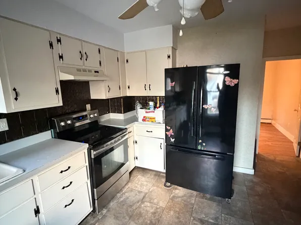 (undisclosed Address), Attleboro, MA 02703