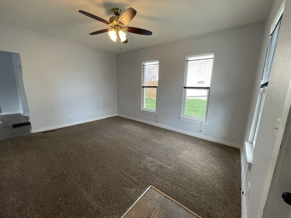 1095 Vernon St, Dubuque, IA 52001