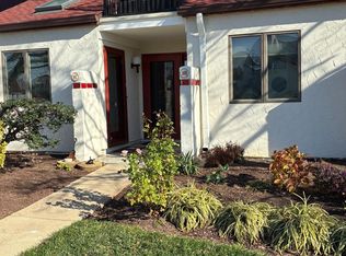 10 Queen Elizabeth Ct, Chester, MD 21619