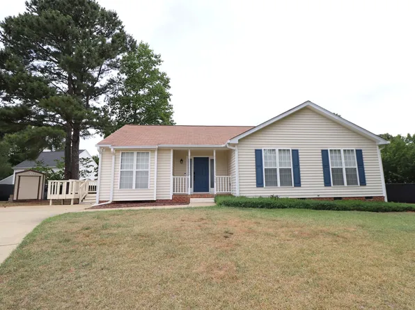 504 Noonday Ct, Holly Springs, NC 27540