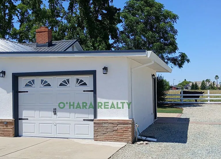 10133 Davis Rd — Photo 4