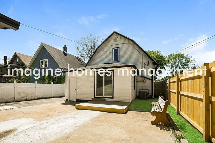 1215 N Olney St — Photo 16