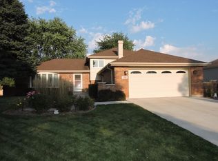 7811 Brunswick Rd, Darien, IL 60561