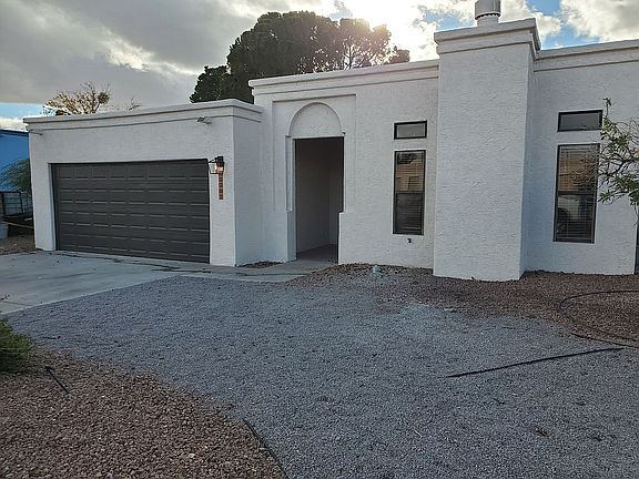 2nd image of 3387 Eastridge Pl