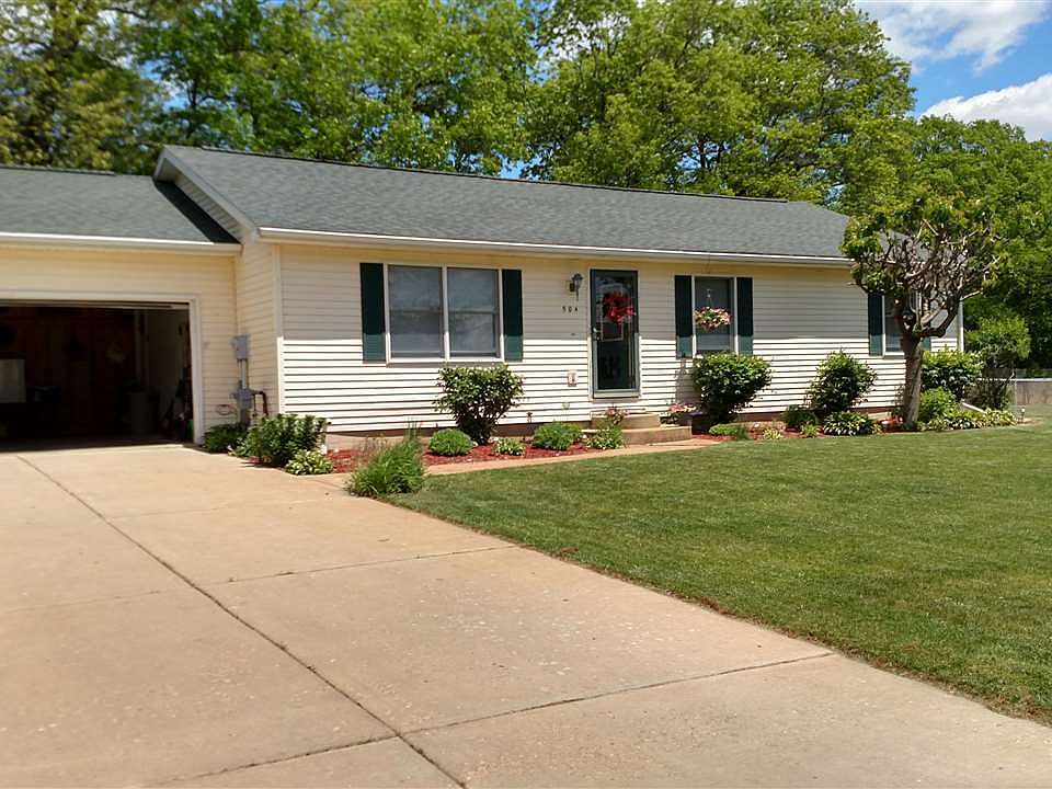 1st image of 504 Washington Dr