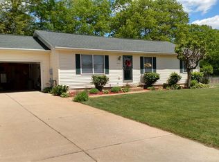 504 Washington Dr, Michigan Center, MI 49254