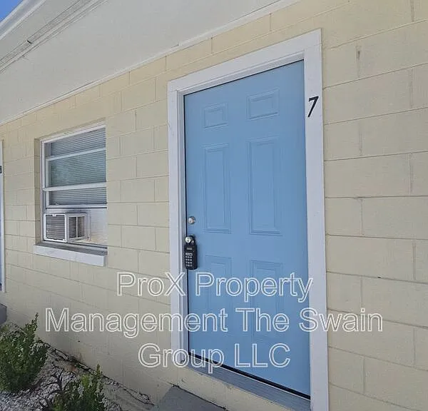 218 Florida Ave #7 — Photo 2