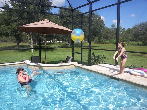 Pool with Swim Up Bar