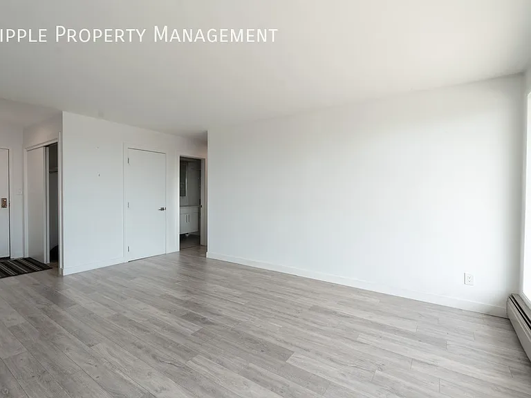 300 Meredith Rd NE #501 — Photo 6