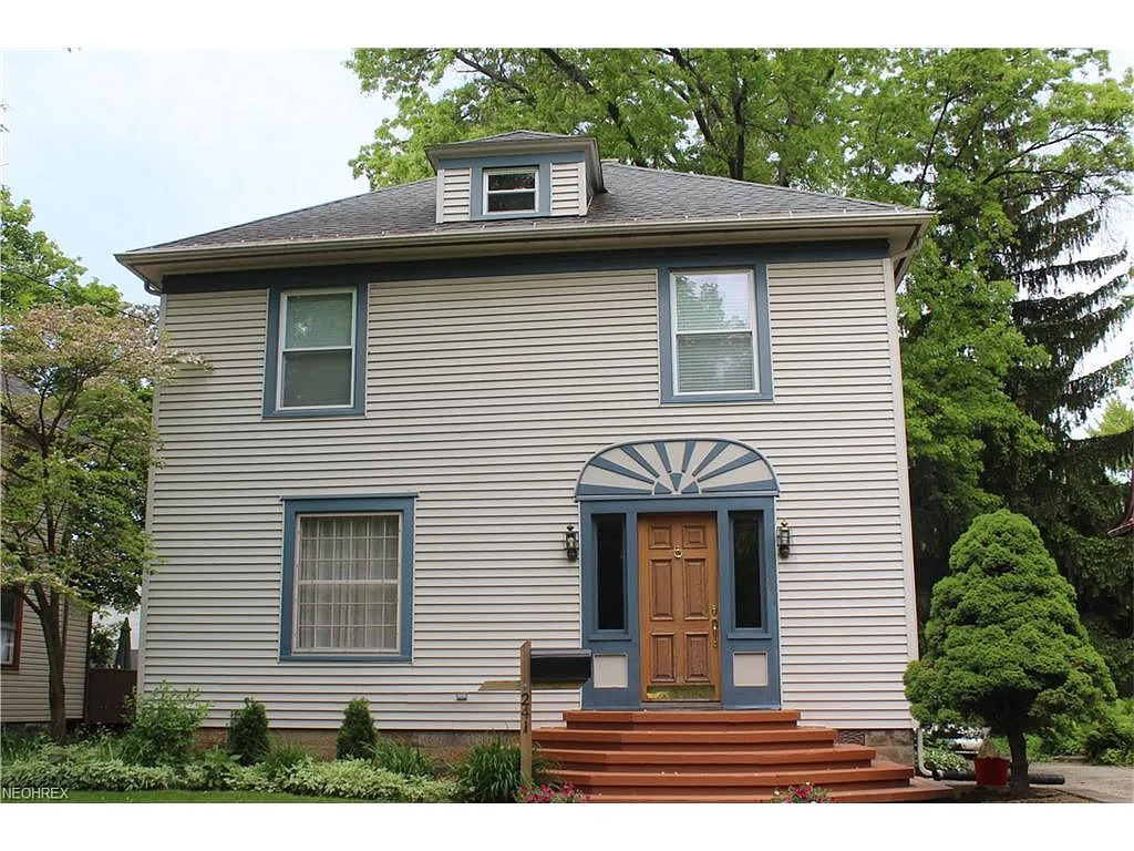 241 N Union Ave photo 1