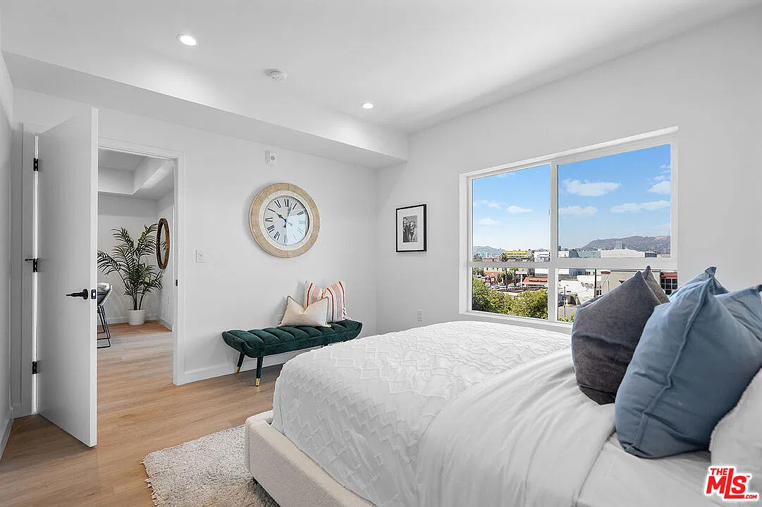 2 bed, 2.0 bath, 1040 sqft, $676 — Photo 4