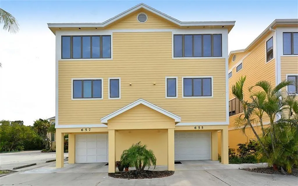1 bed, 2.0 bath, 1244 sqft, $6,500 — Photo 1