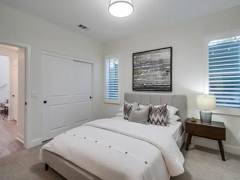 16869 Colin Ct — Photo 7