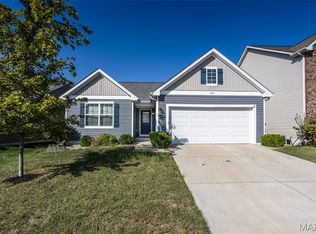 1913 Plantation Ln, Belleville, IL 62220