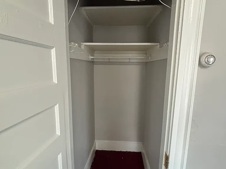 32 Chestnut St #8 — Photo 5