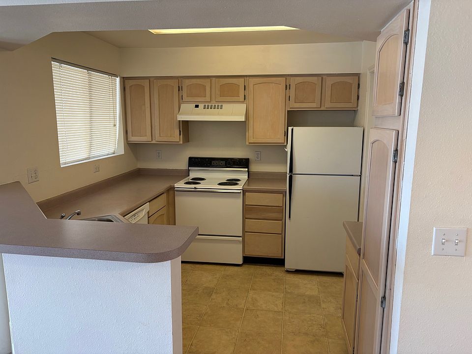 1st image of 780 Copper Ln APT 203