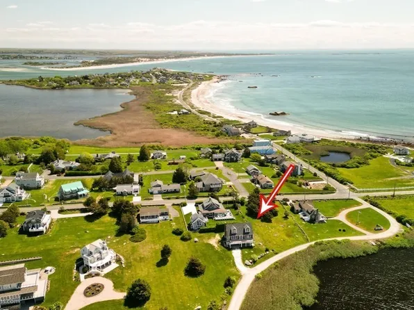 3 Richmond Pond Ln, Westport, MA 02790