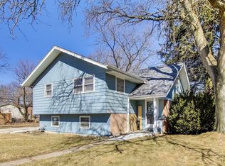 1028 Hahn Pl, West Chicago, IL 60185