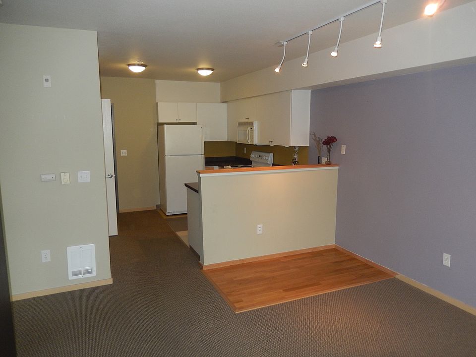1st image of 1622 Belmont Ave #226