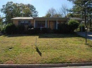 417 Roxbury Dr, Riverdale, GA 30274