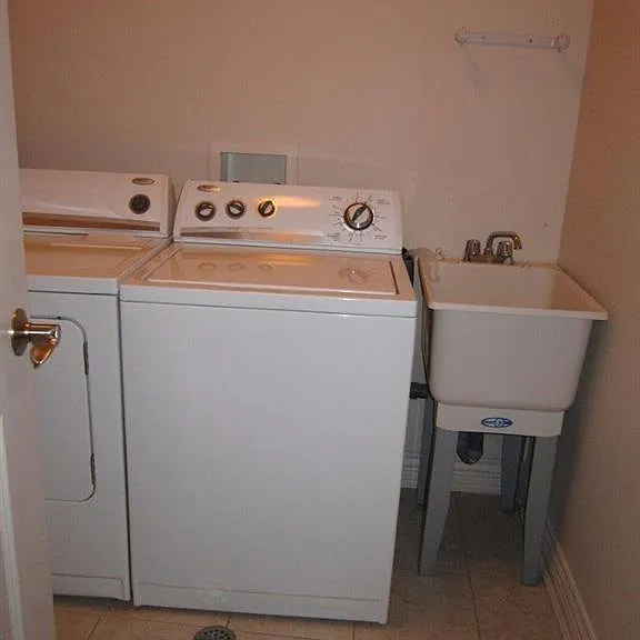 1225 Riverside Dr W #1008 — Photo 20