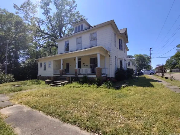 947 Pecan St, Texarkana, AR 71854