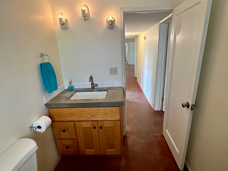1231 N Belvedere Ave — Photo 11