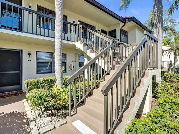 4th image of 7673 Tahiti Lane #202