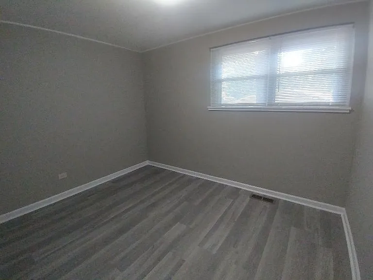 107 W Gettysburg Ave — Photo 8