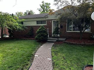 8984 Rockland, Redford, MI 48239