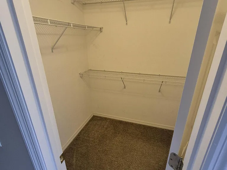 2109 Maeve Cir — Photo 9