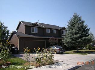 2884 SW Obsidian Ln, Redmond, OR 97756