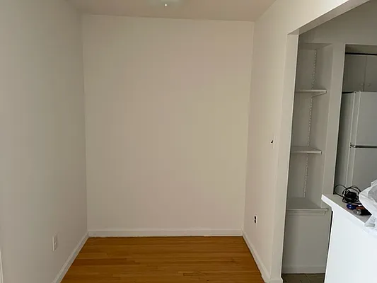 Rented by 18 REALTY | media 4