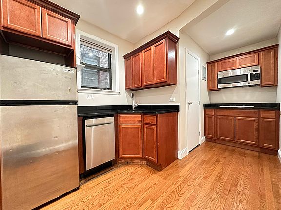4th image of 278 E 10th St APT 3B