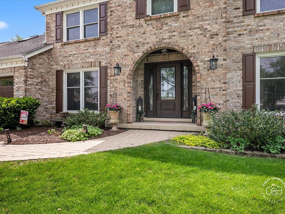 25W185 Setauket Ave, Naperville, IL 60540 | MLS #12686089 | Zillow