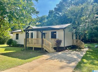 582 Aspen Dr, Leeds, AL 35094