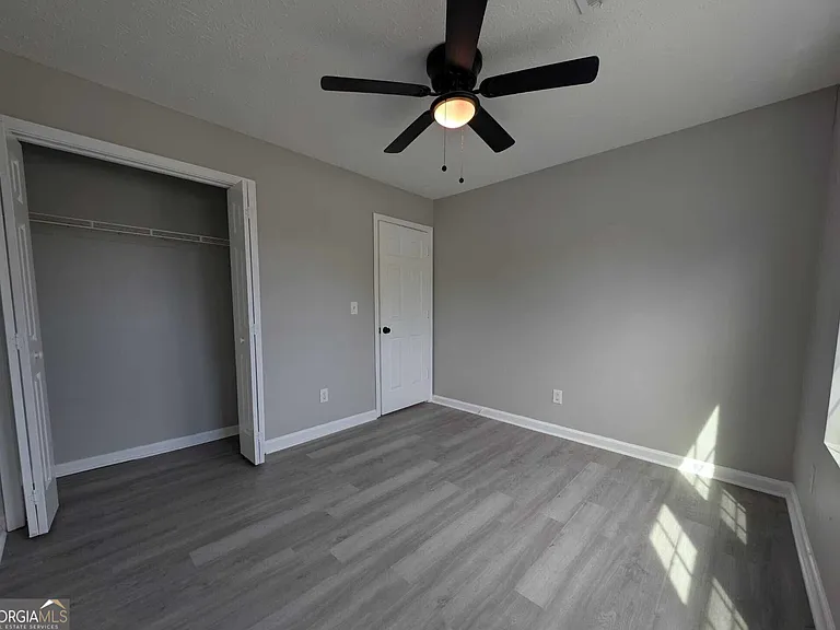 136 Tuscany Ln — Photo 14