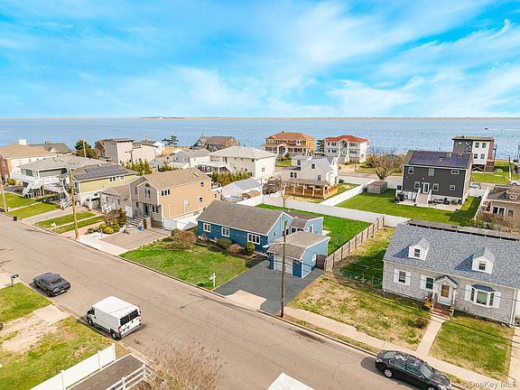 2nd image of 33 E Seacrest Avenue