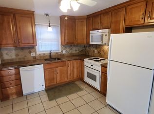 59 Ford St APT A, Methuen, MA 01844