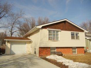 1704 Fort Jesse Rd, Normal, IL 61761