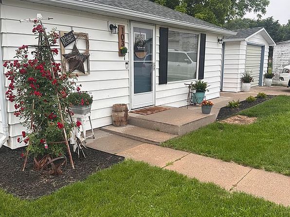 103 E Mecca St