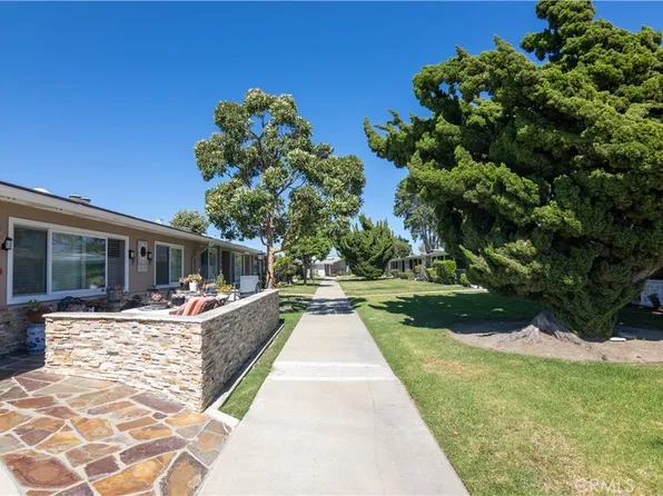 13540 Medinac Ln Unit 104D, Seal Beach, CA 90740
