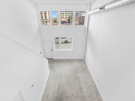 2nd image of 458 N 5th St #3