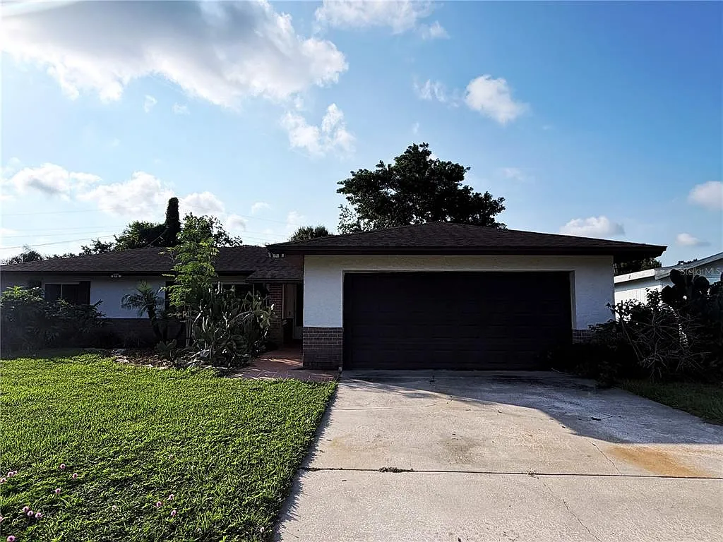 3 bed, 2.0 bath, 1614 sqft, $2,800 — Photo 2