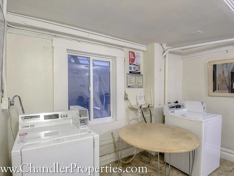 979 Sutter Street Apartments* — Photo 8